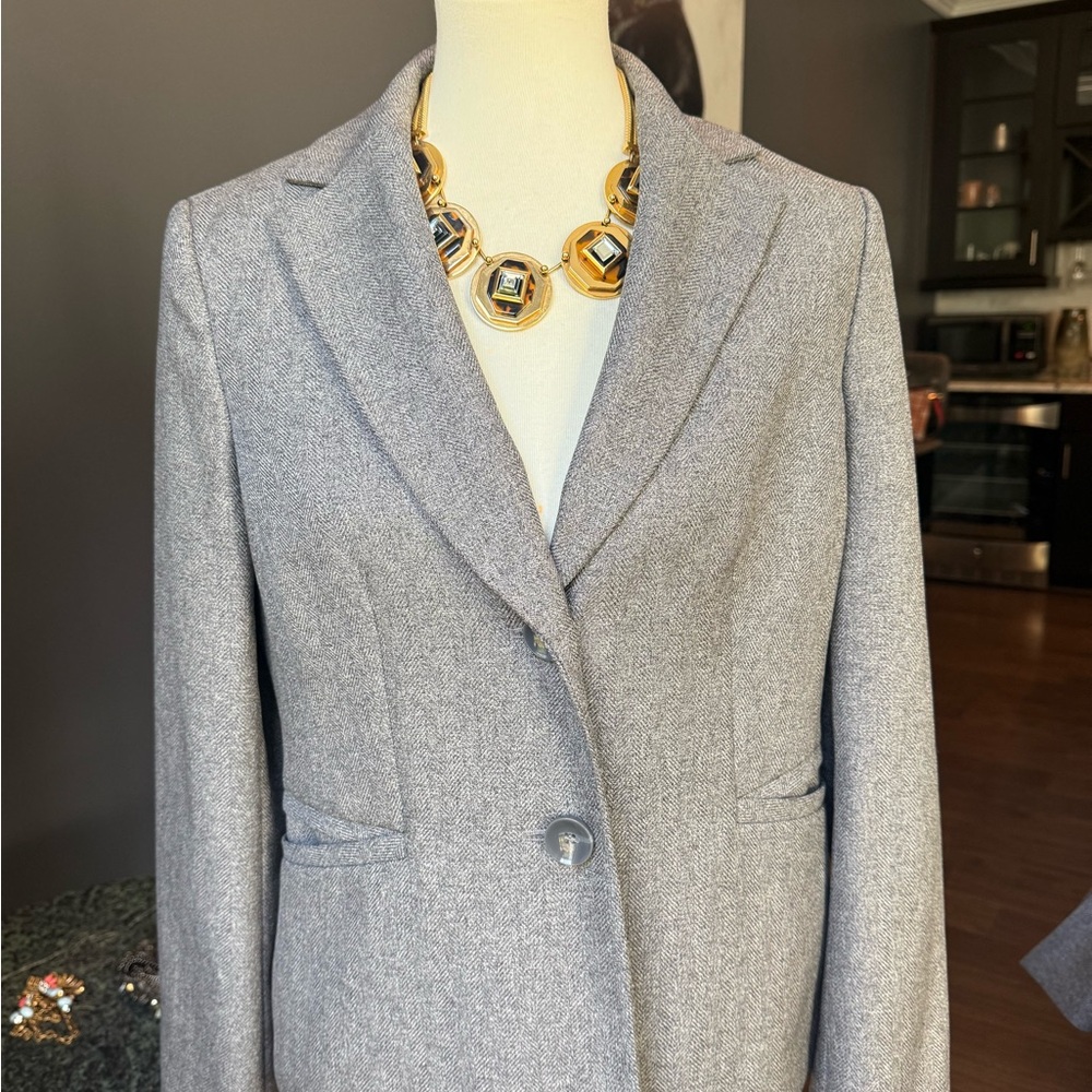 Le Suit Classic Gray Pantsuit